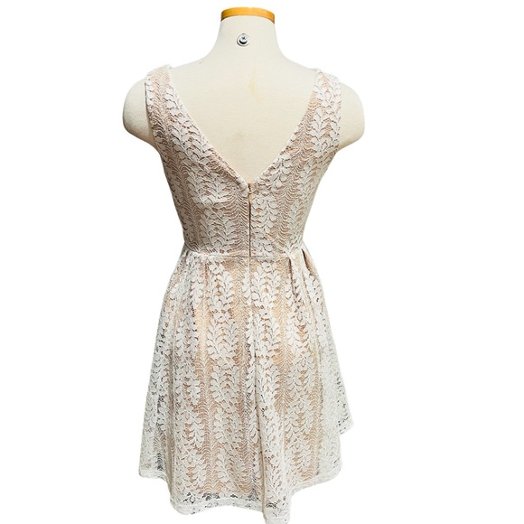 Lulus All of My Heart Lace Skater Short Mini Dress, Cream White Size Medium NWT - Picture 9 of 12